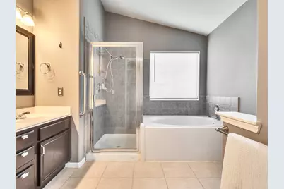4027 Bentwood Drive, Dickinson, TX 77539 - Photo 11