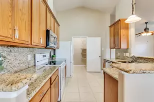 4027 Bentwood Dr, Dickinson, TX 77539 - Photo 23