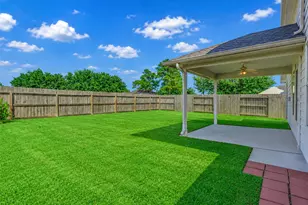 4027 Bentwood Dr, Dickinson, TX 77539 - Photo 33