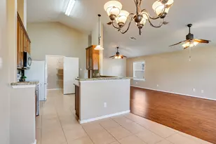 4027 Bentwood Dr, Dickinson, TX 77539 - Photo 21