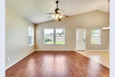 4027 Bentwood Drive, Dickinson, TX 77539 - Photo 17