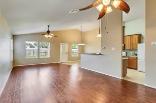 4027 Bentwood Dr, Dickinson, TX 77539 - Photo 15