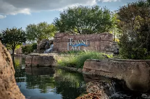 10507 S Sunrise Shores Ln, Cypress, TX 77433 - Photo 3