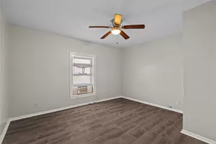 915 4th Ave N, Texas City, TX 77590 - Photo 9