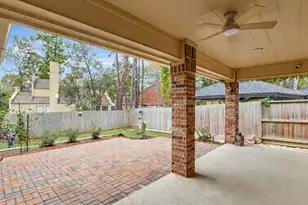 11807 Briarwood Ln, Montgomery, TX 77356 - Photo 3