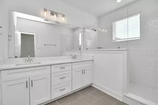 9016 Laverne Laurel Ln, Houston, TX 77080 - Photo 21
