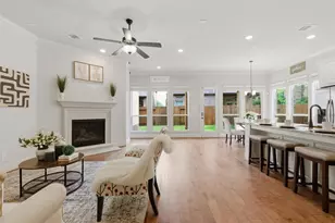 13211 Pkwy Meadows Dr, Houston, TX 77077 - Photo 9
