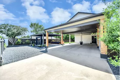 7314 Iwo Jima Road, Houston, TX 77033 - Photo 3