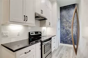 7314 Iwo Jima Rd, Houston, TX 77033 - Photo 9
