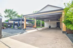 7314 Iwo Jima Rd, Houston, TX 77033 - Photo 3