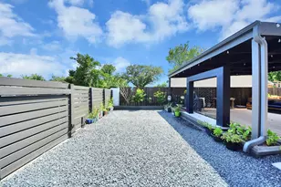 7314 Iwo Jima Rd, Houston, TX 77033 - Photo 35