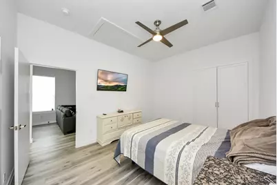 7314 Iwo Jima Road, Houston, TX 77033 - Photo 21