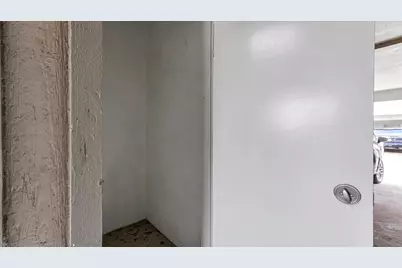 10811 Richmond Avenue #101, Houston, TX 77042 - Photo 19