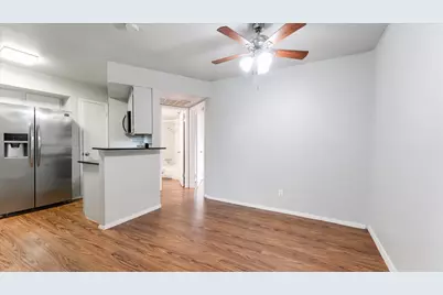 10811 Richmond Avenue #101, Houston, TX 77042 - Photo 3