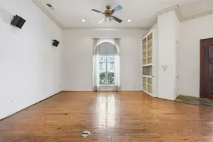 4063 Breakwood Dr, Houston, TX 77025 - Photo 7