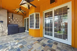 4063 Breakwood Dr, Houston, TX 77025 - Photo 43