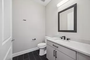 9757 Katy Freeway, Houston, TX 77024 - Photo 25