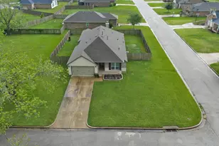 441 Countryside Dr, West Columbia, TX 77486 - Photo 21
