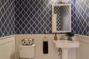 816 Le Green St, Houston, TX 77008 - Photo 11