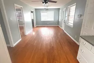 12 Willow Ln, Galveston, TX 77551 - Photo 9