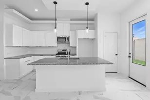 2923 El Fenice Ln, Houston, TX 77057 - Photo 9