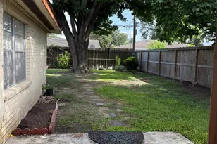 619 Rainy River Dr, Houston, TX 77037 - Photo 11
