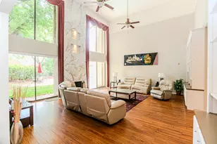 12007 Lakeway Ct, Houston, TX 77071 - Photo 9