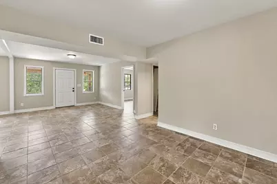 98 Oak Creek Drive, Huntsville, TX 77340 - Photo 3