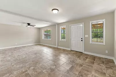 98 Oak Creek Drive, Huntsville, TX 77340 - Photo 7