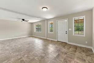 98 Oak Creek Dr, Huntsville, TX 77340 - Photo 7