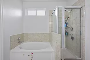 12639 Caldwell Canyon Ln, Houston, TX 77014 - Photo 15