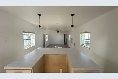 510 N Shirley Street #6, Alvin, TX 77511 - Photo 7