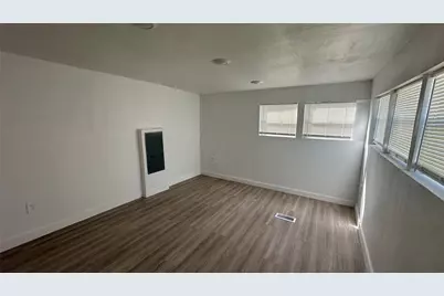 510 N Shirley Street #6, Alvin, TX 77511 - Photo 13