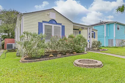 4817 Alamo Drive, Galveston, TX 77551 - Photo 3