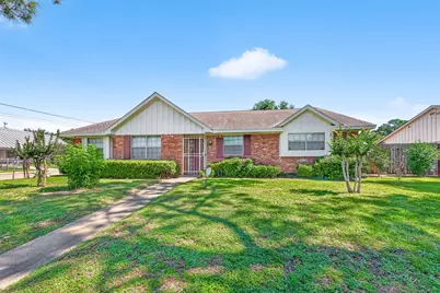 8022 Stroud Dr, Houston, TX 77036 - Photo 1