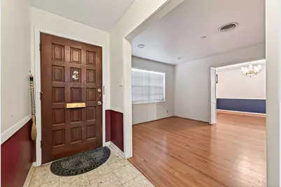 8022 Stroud Dr, Houston, TX 77036 - Photo 7