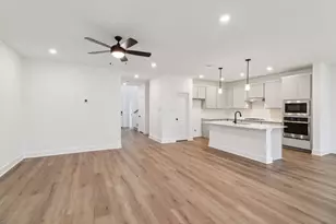 1110 Big Longhorn Ln, Tomball, TX 77375 - Photo 5