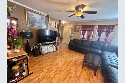 155 Green Isle Avenue, Dickinson, TX 77539 - Photo 9