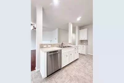 12404 Shady Brook Drive, Pearland, TX 77584 - Photo 9