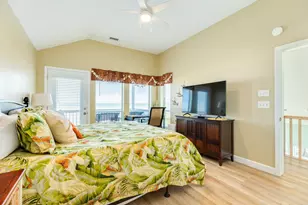 21916 Kennedy Dr, Galveston, TX 77554 - Photo 15