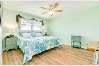 21916 Kennedy Drive, Galveston, TX 77554 - Photo 19
