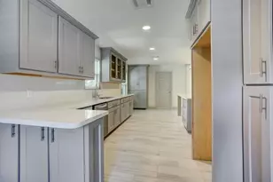 5402 Cheena Dr, Houston, TX 77096 - Photo 5