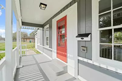 904 Stubbs Street, La Marque, TX 77568 - Photo 3