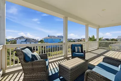 4027 Silver Reef Court, Galveston, TX 77554 - Photo 17