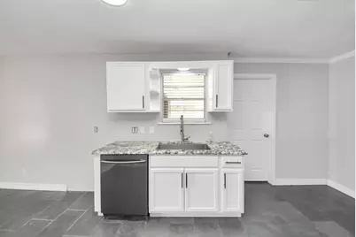 2004 Manor Street, Dayton, TX 77535 - Photo 9