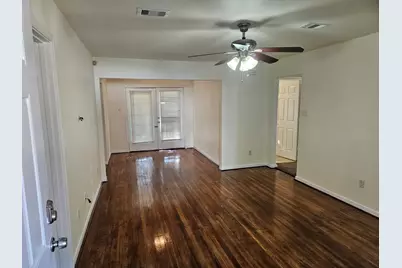 7013 Saint Augustine Street, Houston, TX 77021 - Photo 3