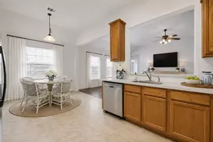 6403 Larrycrest Dr, Pearland, TX 77584 - Photo 11