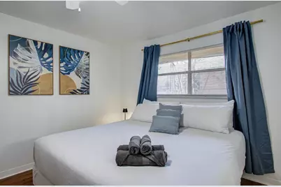 5542 Holly Street #209, Houston, TX 77081 - Photo 13