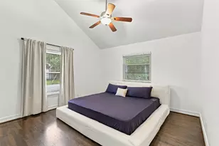 5410 Kiam St, Houston, TX 77007 - Photo 9