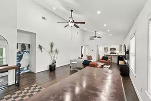 5410 Kiam St, Houston, TX 77007 - Photo 5
